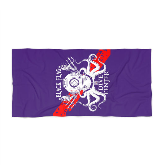Diver Center Beach Towel — Nautical Octopus & Vintage Diving Helmet Design