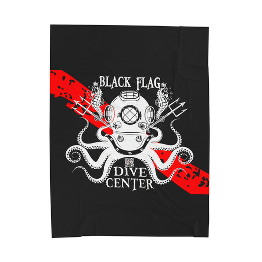 Black Flag Dive Center Velveteen Plush Blanket – Vintage Deep Sea Diver Octopus Design