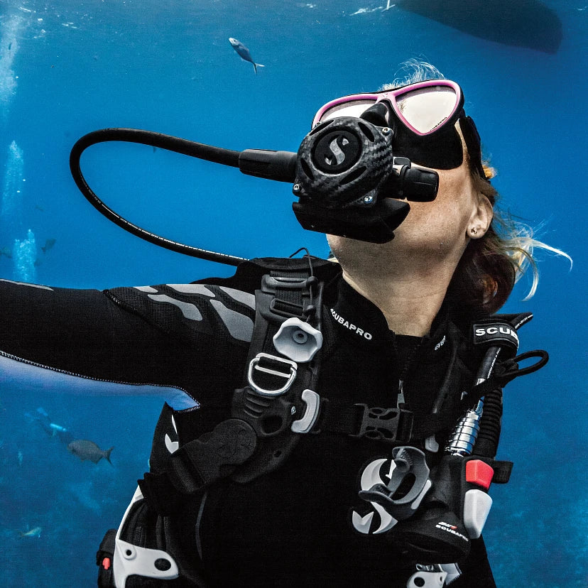 SCUBAPRO MK25 EVO/A700 CARBON BT DIVE REGULATOR SYSTEM image 2