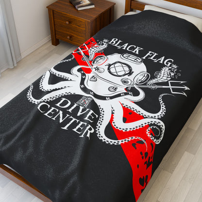 Black Flag Dive Center Velveteen Plush Blanket – Vintage Deep Sea Diver Octopus Design