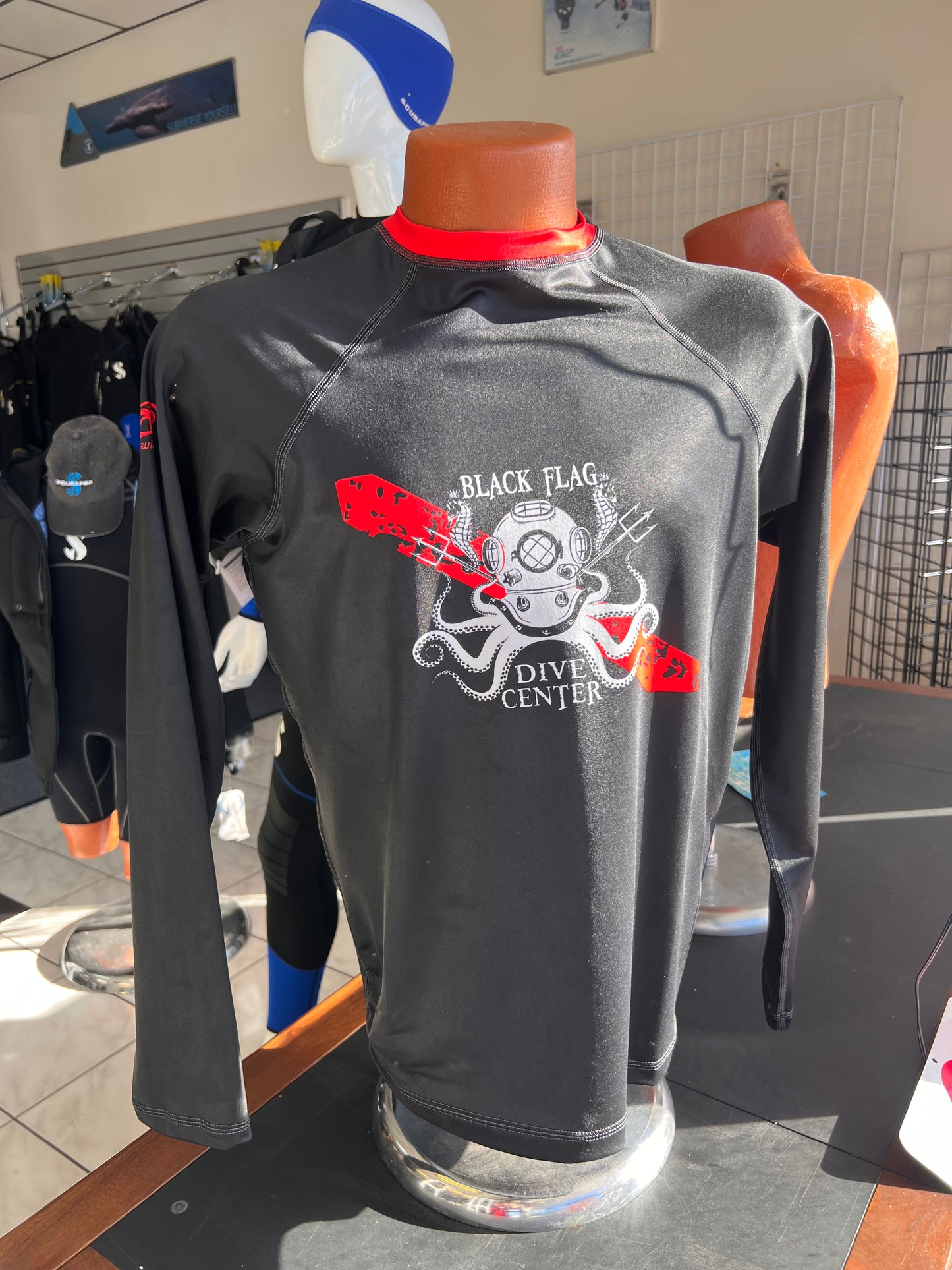 Black Flag Rashguard image 0