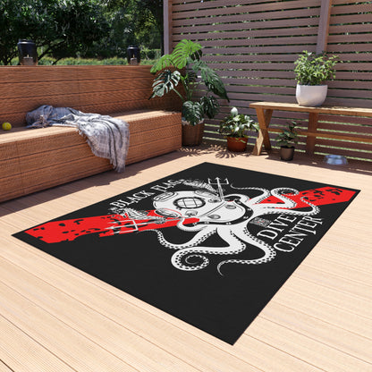 Black Flag Dive Center Outdoor Rug (Black) – Vintage Diving Helmet Octopus Design