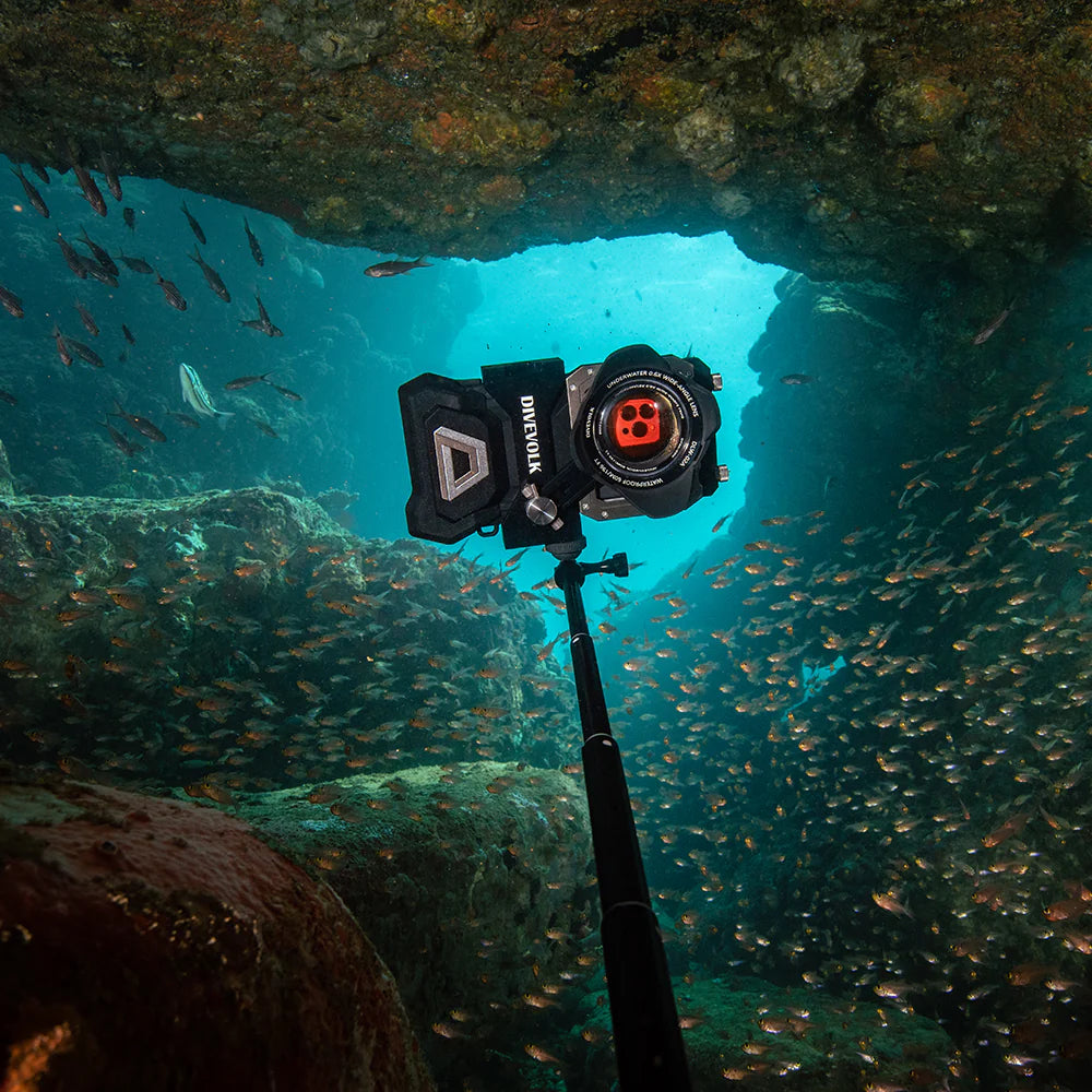 DIVEVOLK SeaTouch 4 Max Plus underwater housnig Selfie Kit for iPhone and Andorid smartphone, dive housing, waterproof phone case