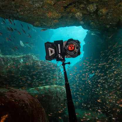 DIVEVOLK SeaTouch 4 Max Plus underwater housnig Selfie Kit for iPhone and Andorid smartphone, dive housing, waterproof phone case