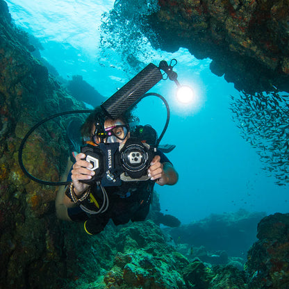 DIVEVOLK SL120 underwater video light 12000 lumens for Underwater Photography and Video