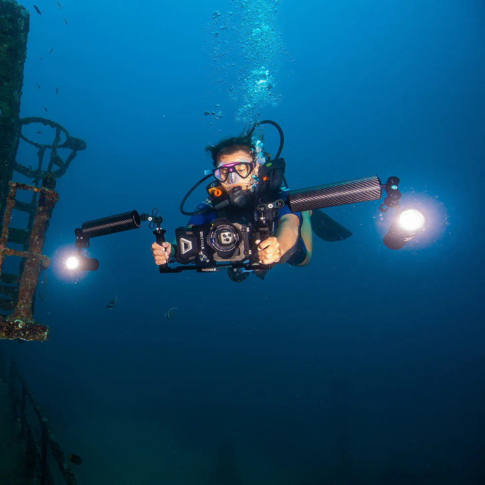 DIVEVOLK SeaTouch 4 Max Plus Underwater Housing Almighty Kit for iPhone and most Android smartphone, dive housing, waterproof phone case