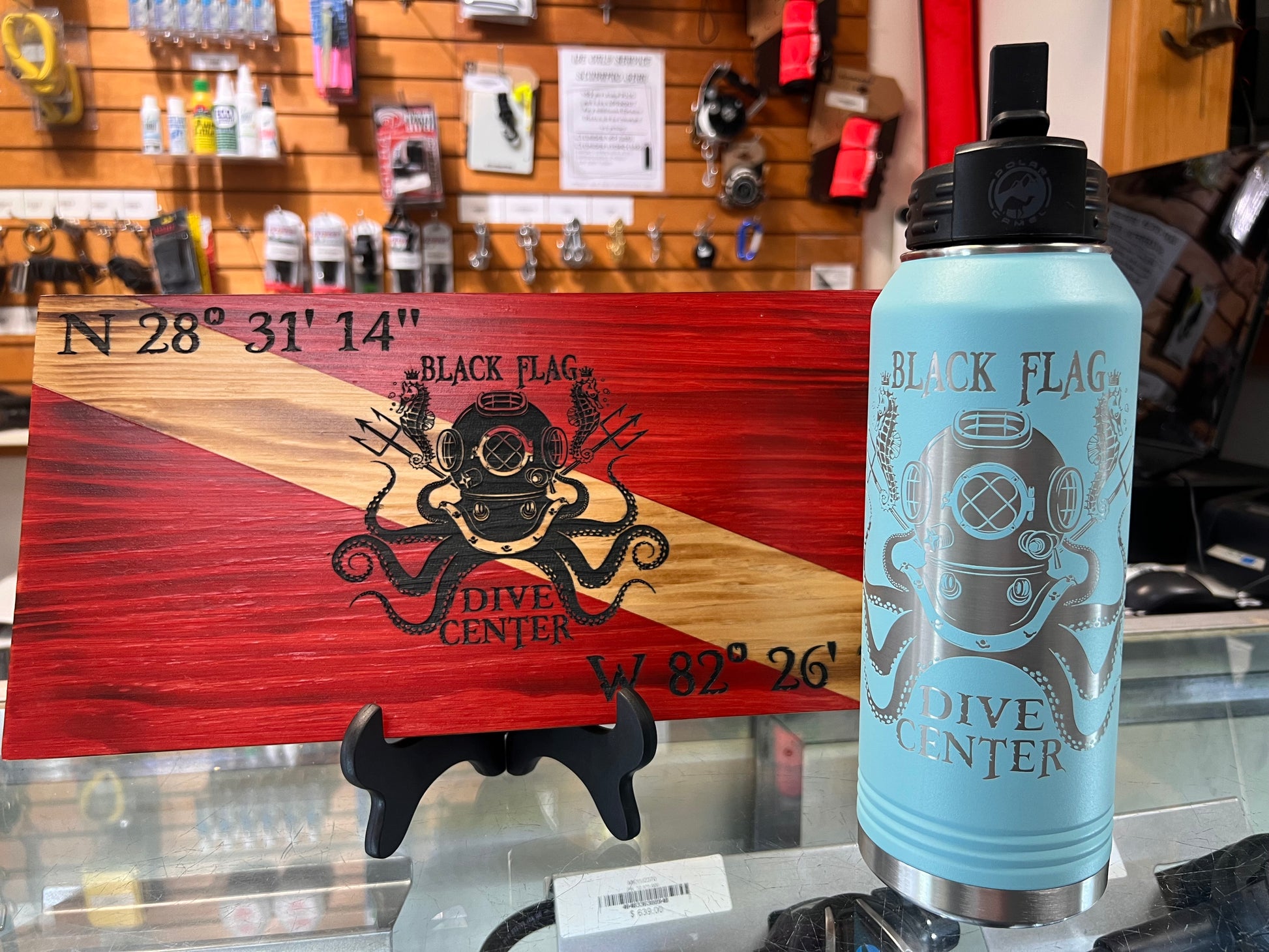 Black Flag Water Bottle 32 oz image 5