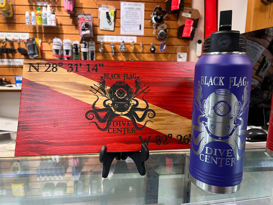 Black Flag Water Bottle 32 oz image 1